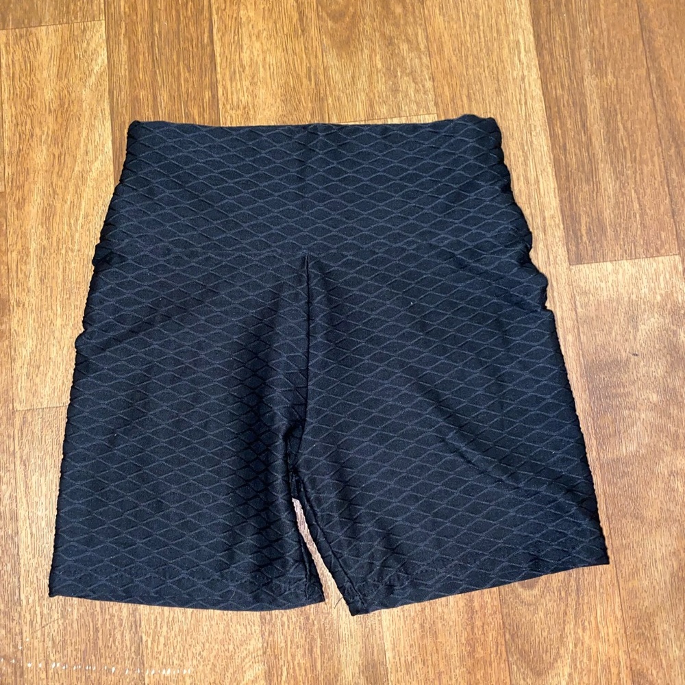 Tik-Tok booty shorts